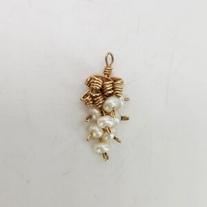 Vtg 18k Gold Plated Wire Wrap Genuine Pearl Luster Grape Bunch Fruit Pendant